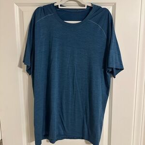 Men's lulu metal vent tech shirt